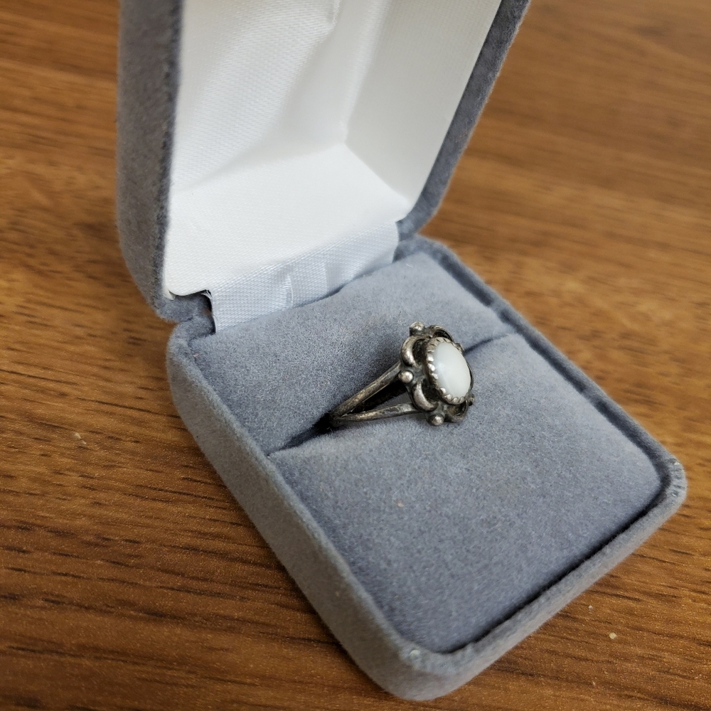 Estate Ring - Picture 8 of 9